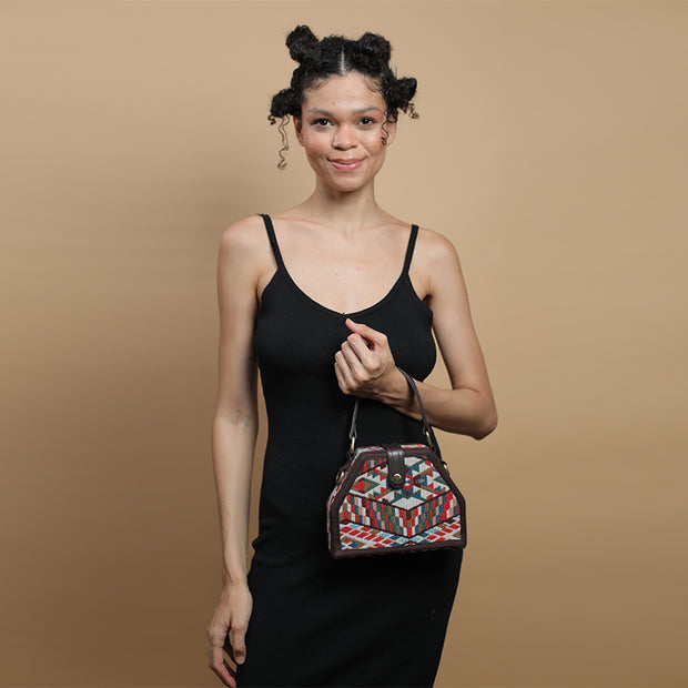 AZECT Trapezium sling bag