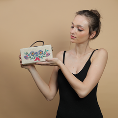 Bouquet Hand embroidered clutch jute bag