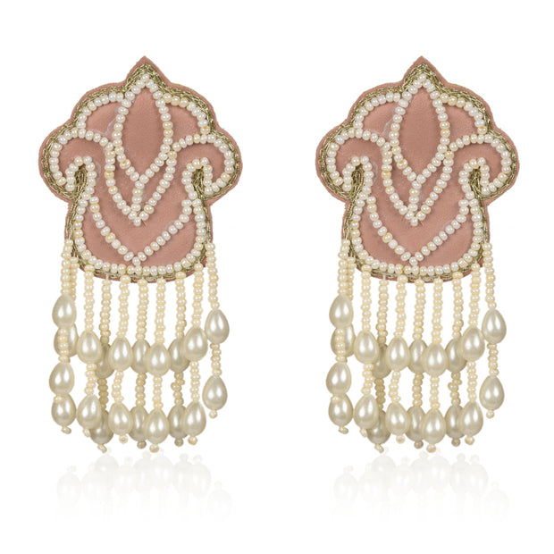 Mutiyaar small white embroidered earring